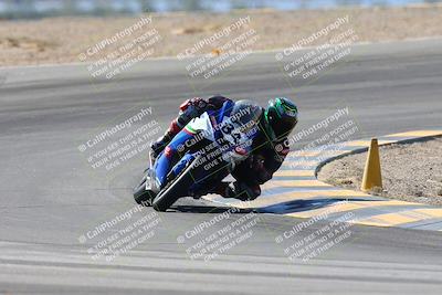 media/Oct-20-2024-CVMA (Sun) [[d4a3dff211]]/Race 2-Supersport Middleweight/